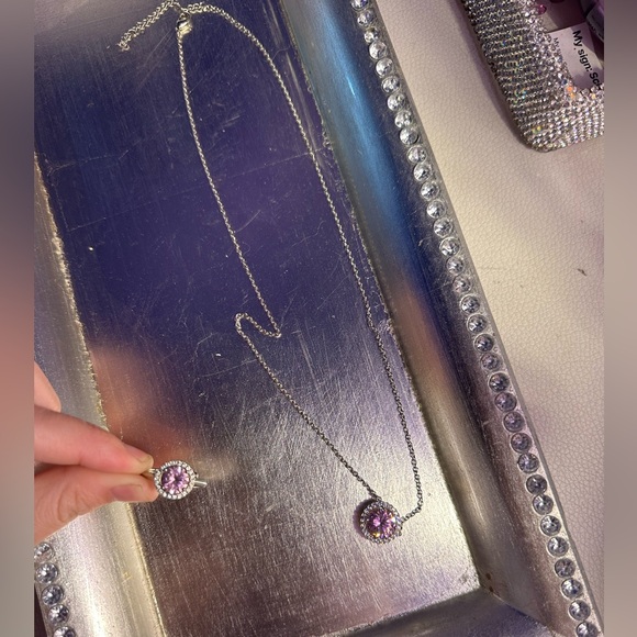 Pink and silver oval necklace and ring set - Picture 3 of 3